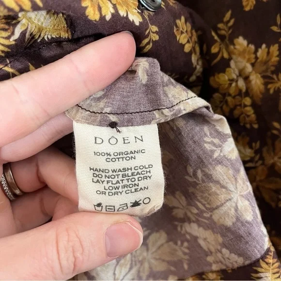 DOEN Sheila Button Down Top in Fern Grove Floral - Picture 9 of 10